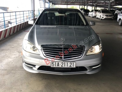 Cần người phụ bán đồ uống tại cửa hàng 1486