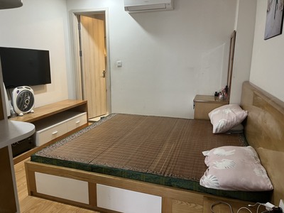 Cần người phụ bán đồ uống tại cửa hàng 754