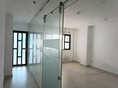 Cần người phụ bán đồ uống tại cửa hàng 740