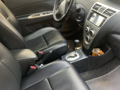 Gia đình cần bán lại xe Toyota Yaris đời 207. Số tự động. Xe Nhập khẩu nguyên chiếc từ Nhật Bản. 1