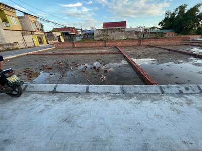 Cần người phụ bán đồ uống tại cửa hàng 967