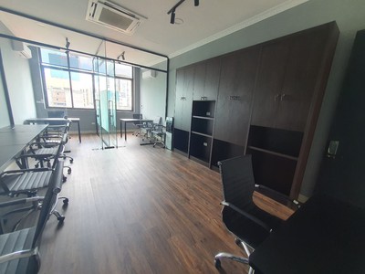 Cần người phụ bán đồ uống tại cửa hàng 775