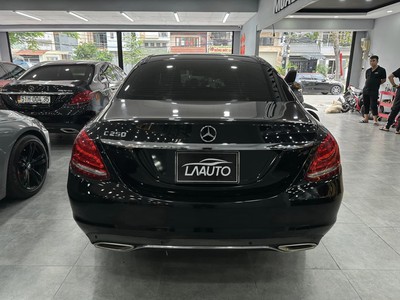 Cần người phụ bán đồ uống tại cửa hàng 769