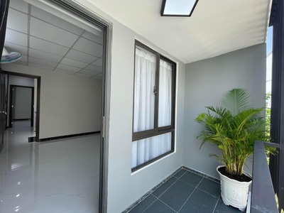 Cần người phụ bán đồ uống tại cửa hàng 506