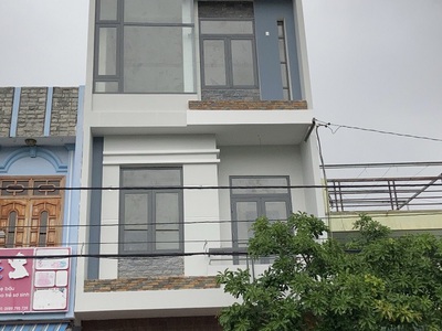 Cần người phụ bán đồ uống tại cửa hàng 574