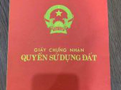 Cần người phụ bán đồ uống tại cửa hàng 944