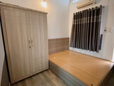 Cần người phụ bán đồ uống tại cửa hàng 1144