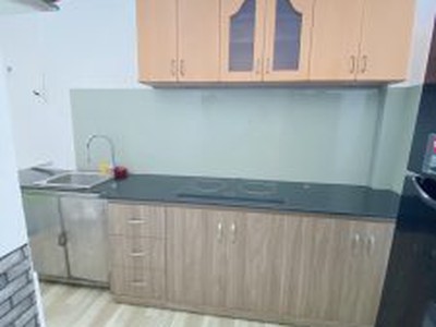 Cần người phụ bán đồ uống tại cửa hàng 1131
