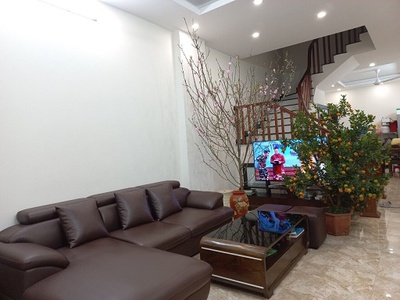Cần người phụ bán đồ uống tại cửa hàng 1500