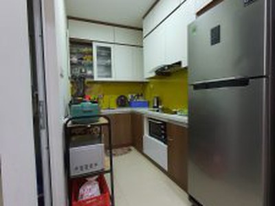 Cần người phụ bán đồ uống tại cửa hàng 1163