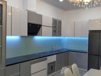 Cần người phụ bán đồ uống tại cửa hàng 1178