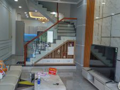 Cần người phụ bán đồ uống tại cửa hàng 1228