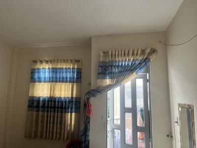 Cần người phụ bán đồ uống tại cửa hàng 1311