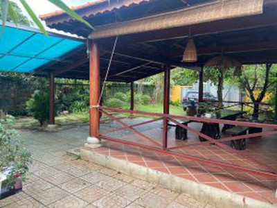 Cần người phụ bán đồ uống tại cửa hàng 1813
