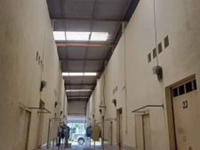 Cần người phụ bán đồ uống tại cửa hàng 2088
