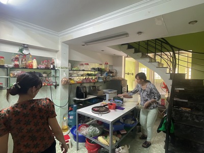 Cho thuê nhà đường đống đa hải châu đà nẵng mặt tiền nguyên căn 5 tầng giá 13 tr 5