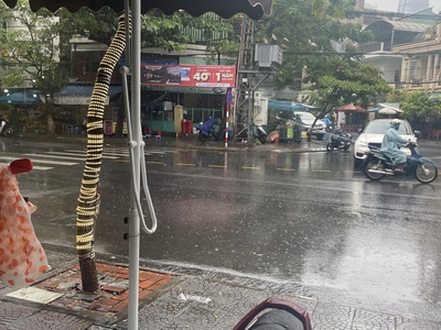Cho thuê nhà đường đống đa hải châu đà nẵng mặt tiền nguyên căn 5 tầng giá 13 tr 6
