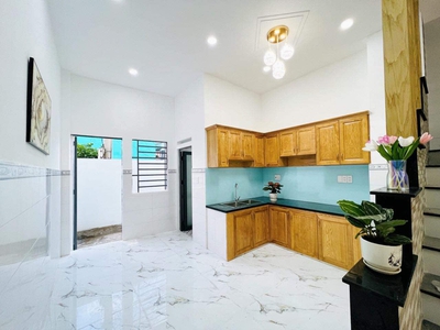 Bình tân, cạnh khu tên lửa, 4 tầng, hẻm xe hơi 6m, nhà mới ỏ ngya . chỉ 5 tỷ nhỉnh. 1