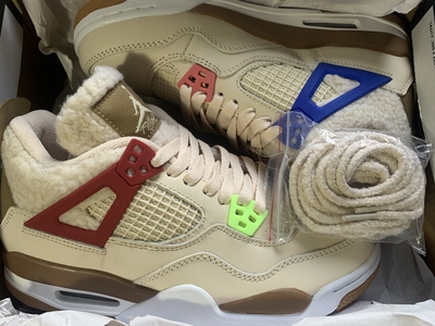 Thanh lý hết giày sneaker còn mới 4