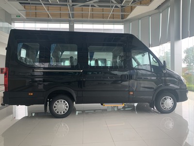 XE MINI BUS Ivenco Dayly   Ivenco Dayly Plus 0