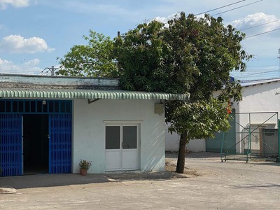 Cho thuê xưởng 1417m2 ở tân uyên  bình dương. 1
