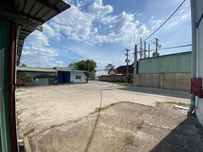 Cho thuê xưởng 1417m2 ở tân uyên  bình dương. 2