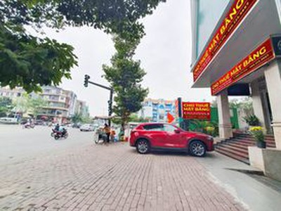 Cho thuê toàn bộ mặt bằng tầng trệt số 94 Nguyễn Thị Thập, P Tân Hưng, Quận 7. 2