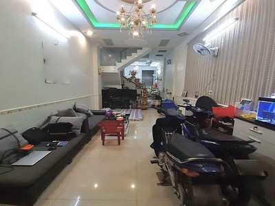Nhà chủ kts tự xây ở, 4 tầng, sân thượng, hẻm 8m, ht13, q.12.4 tỷ 3