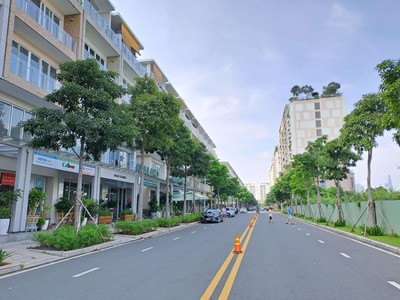 Văn phòng dành cho công ty nhỏ cần vị trí tốt, giá tốt khu đô thị sala quận 2 0