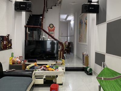 Cần bán nhà mới đẹp đường thích quảng đức, phường 5, quận phú nhuận, tp. hồ chí minh. 0