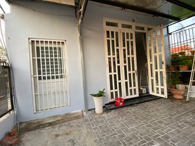 Chính chủ cần bán nhà tại phú hòa - thủ dầu một - bình dương. 0