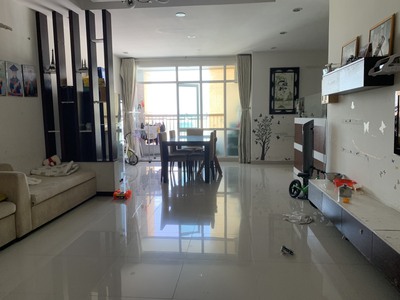 Cần bán căn hộ quận  7, 2pn ,2wc diện tích 80m, giá chỉ 2 tỷ3 0