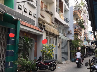Bán nhà Hùng Vương 40M2, Hẻm xe tải thông, sát mặt tiền GIÁ 8.5 TỶ 0