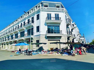 Cần bán gấp nhà chợ Thới Lai 0
