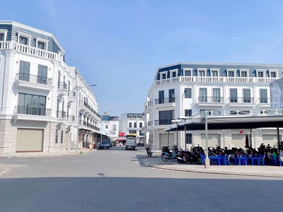 Bán nhà chợ ngay thị trấn thới lai 2