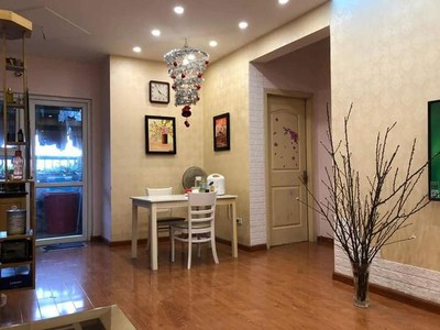 Em cần chuyển nhụng căn hộ 2 ngủ,2vs, tại ct4 Xa la  69m, giá bán 1.82 tỷ LH 0878800989 0