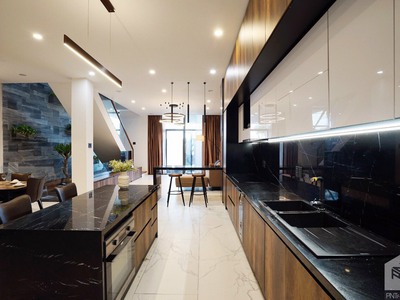 Cần bán nhà cạnh biển đà nẵng 1