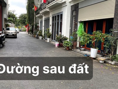 Bán đất tái định cư long biên, vỉa hè 4m, 2 đường trước sau, 70m, mt5m, 6 tỷ dư 1