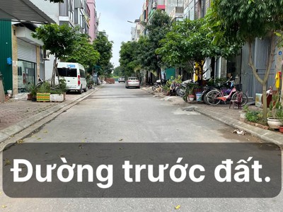 Bán đất tái định cư long biên, vỉa hè 4m, 2 đường trước sau, 70m, mt5m, 6 tỷ dư 0