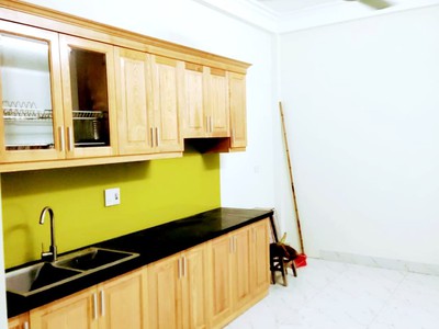Bán nhà Lê Lợi, ô tô 7 chỗ đỗ cửa, 2 thoáng, 44m2, giá 5.29 tỷ 0
