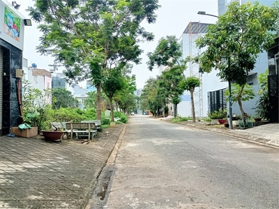 Cần bán lô đất nền sổ đỏ kdc phong phú 4, gần trường, khu thương nghiệp, giá tốt nhất thị trường 0