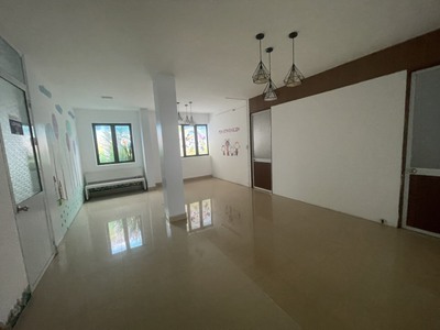 Cho thuê sàn văn phòng độc, lạ, hiếm lại Lê Hồng Phong 3