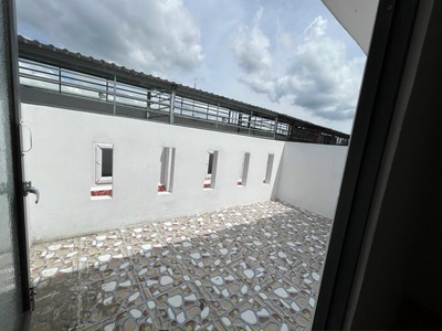 Chủ nhà cần bán gấp nhà 1 trệt 2 lầu 4pn ngay KCN TÂN ĐÔ 790 triệu tặng nội thất 6