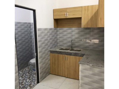 Chủ nhà cần bán gấp nhà 1 trệt 2 lầu 4pn ngay KCN TÂN ĐÔ 790 triệu tặng nội thất 2