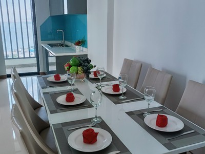Cho thuê chung cư Phú Tài hạ giá cực sốc ,100 view biển,nội thất xịn 2
