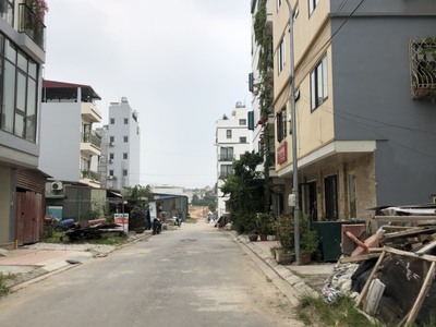 Bán đât tđc ngọc thuỵ, ô tô tránh, 40m2, mặt tiền 4m, giá chỉ 5,2 tỷ. 1