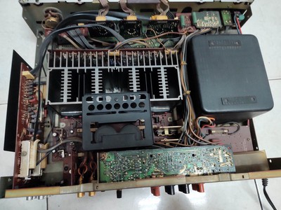 Thanh lý amply technics v9 0
