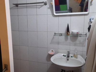 Cho thuê nhà lương khánh thiện, dt 40mx1.5 tầng. giá 5.5tr tháng. 4