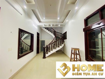 Cho thuê biệt thự mặt đường đông khê 160m2 1