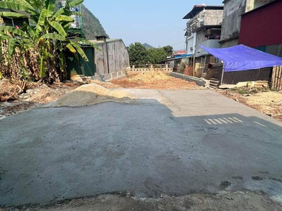 Chính chủ cần bán lô đất tại ngã 3 quang trung -  ngõ 487- tổ 9 -  quang trung   tp hà giang   hà 0